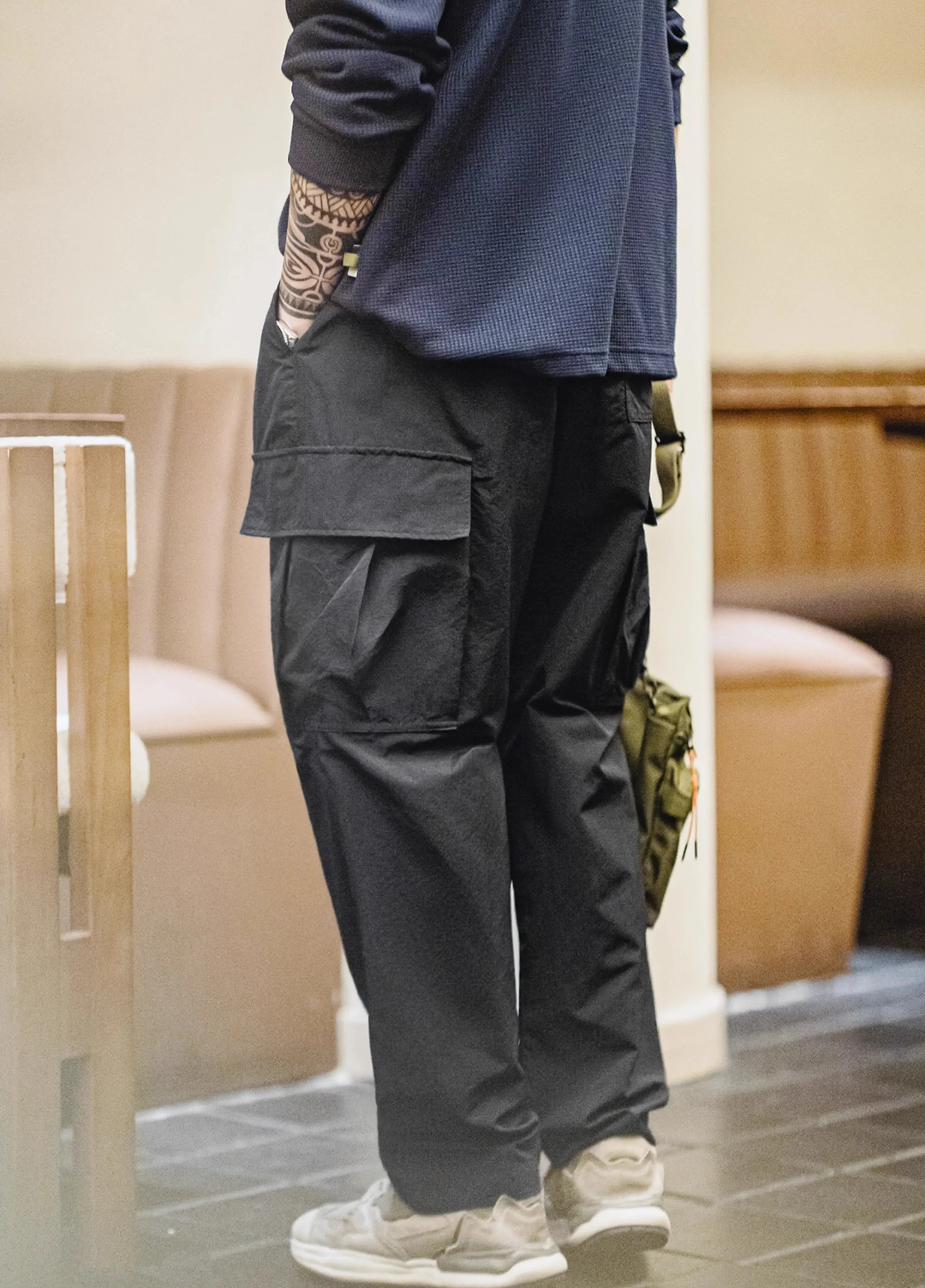 American Retro Multi-Pocket Waterproof Loose Men's Trousers