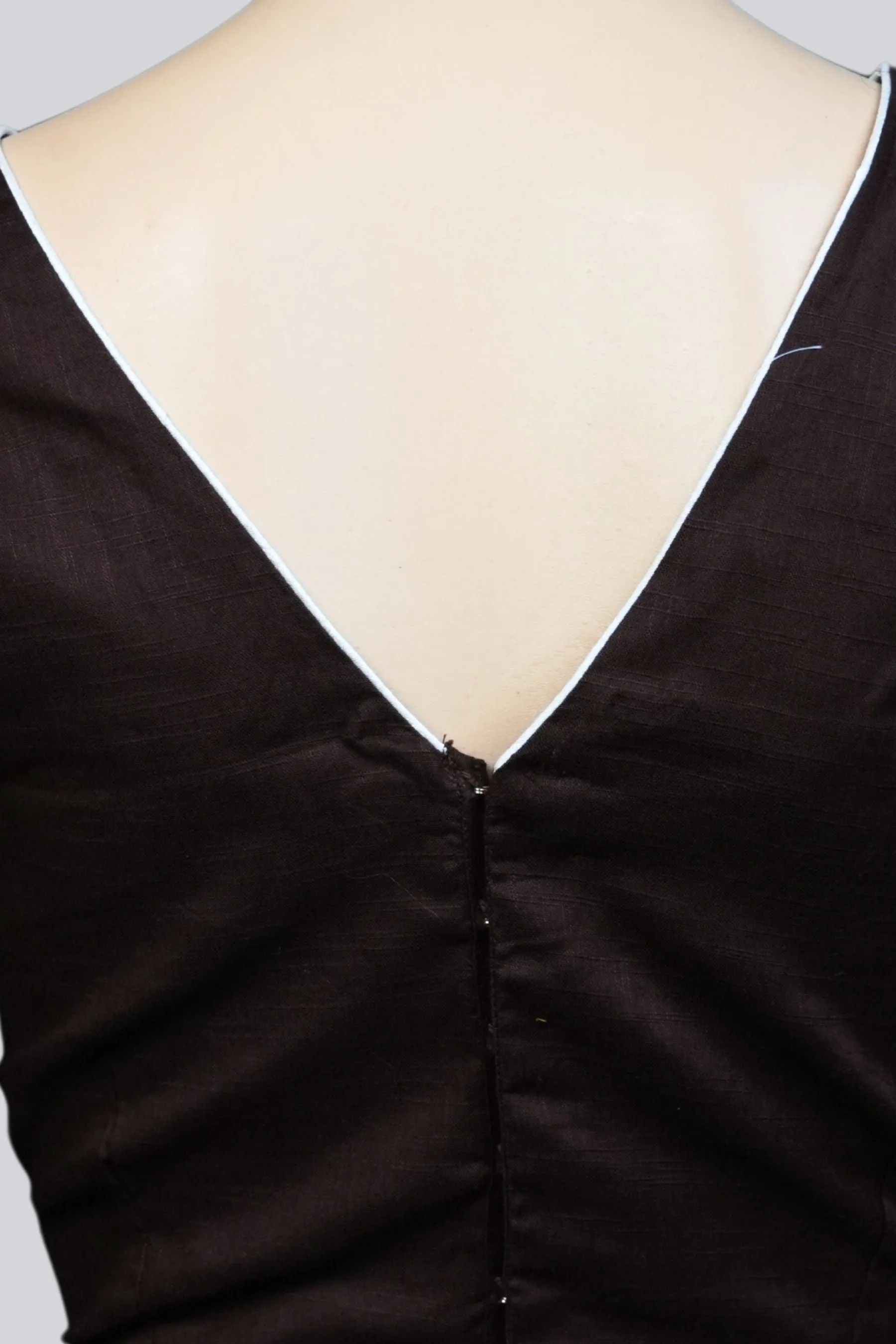Chic Cotton Bliss: JCSFashions Exclusive Designer Blouse - High-Quality