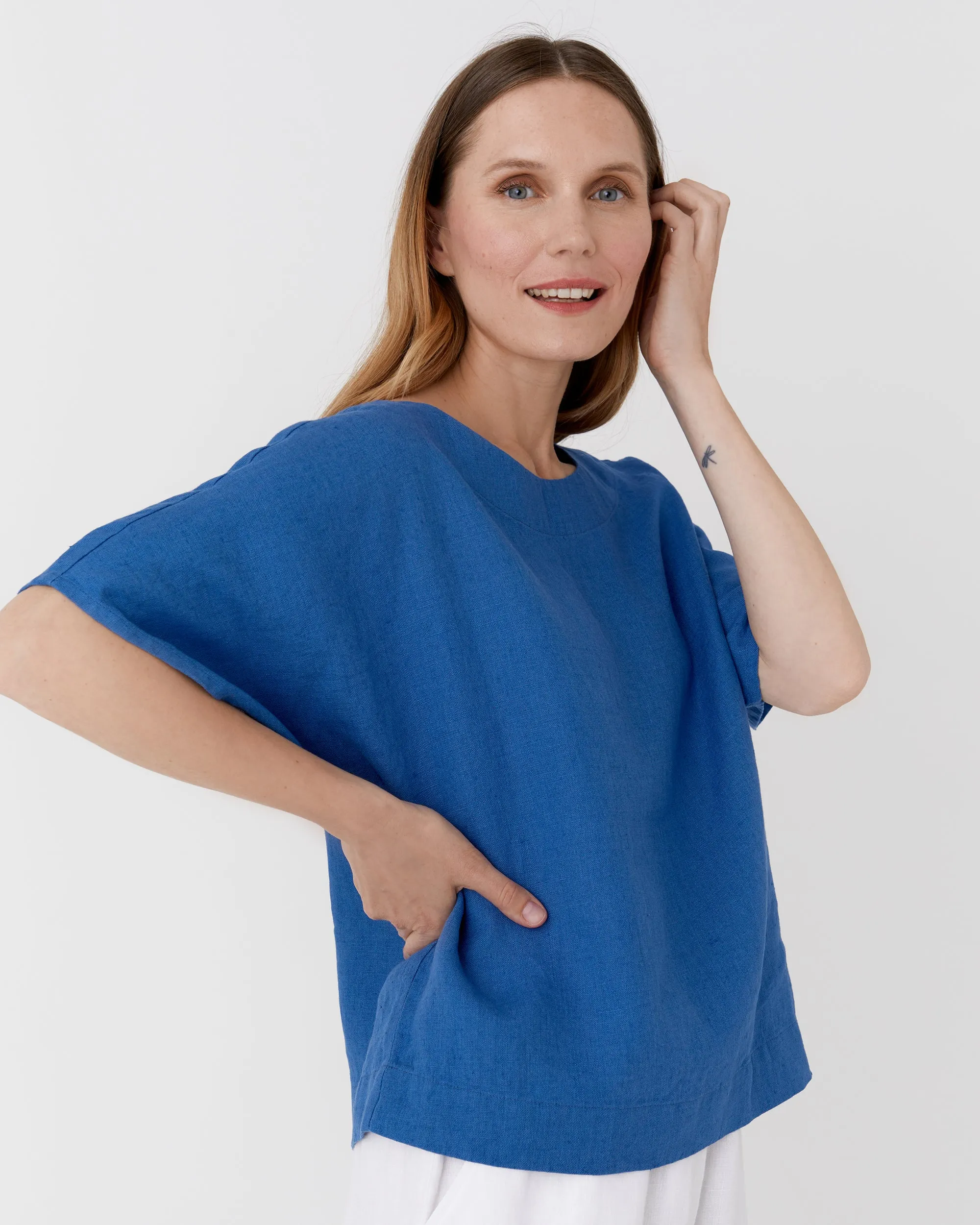 Loose-fit linen top MIDWAY in Cobalt blue